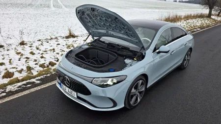 test-2026-mercedes-benz-cla-250-eq-elektromobil-33