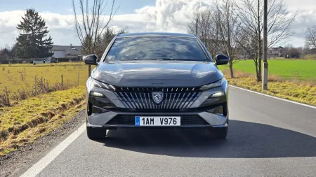 test-2026-peugeot-308-sw-hybrid-hybrid-145-1