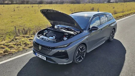 test-2026-peugeot-308-sw-hybrid-hybrid-145-26