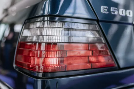 1995-mercedes-benz-e-500-limited-6