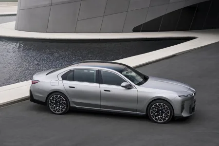 2026-bmw-rady-7-facelift-20