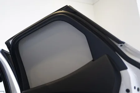 2026-ford-explorer-van-8