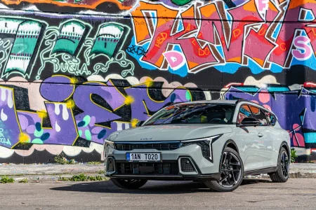 2026-kia-k4-sportswagon-1