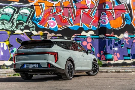 2026-kia-k4-sportswagon-2