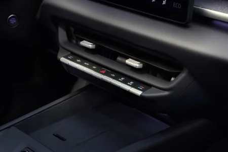 2026-volkswagen-id3-neo-facelift-07