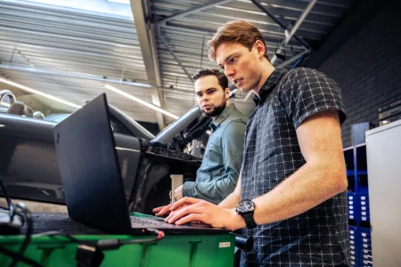 audi-tts-restomod-autoforma-stavba-2