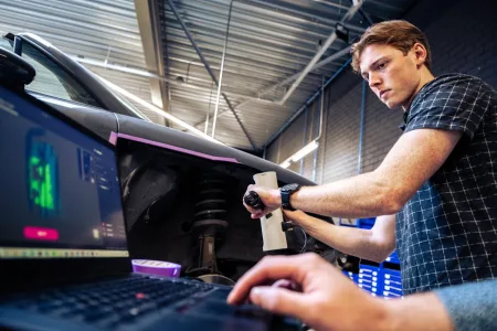 audi-tts-restomod-autoforma-stavba-8