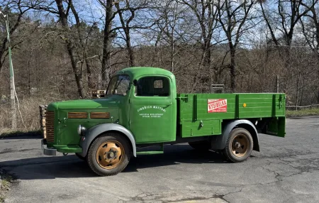 automobil-praga-aero-150-pred-mattoni-muzeem