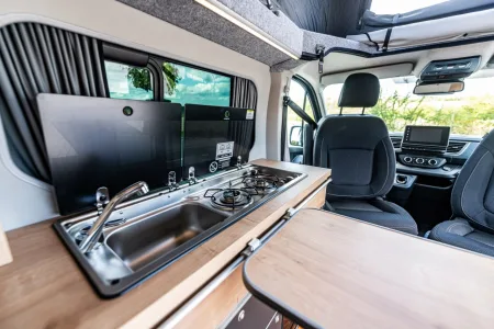 renault-trafic-wavecamper-obytny-vuz-10