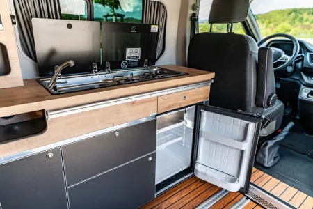 renault-trafic-wavecamper-obytny-vuz-6