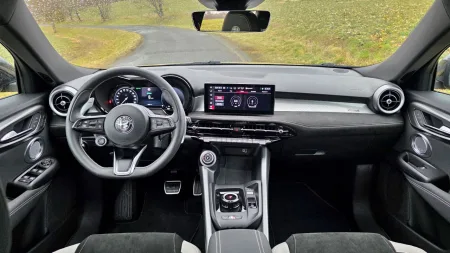 test-2026-alfa-romeo-tonale-1-5-turbo-ibrida-175-tct7-19