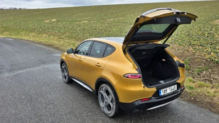 test-2026-alfa-romeo-tonale-1-5-turbo-ibrida-175-tct7-28