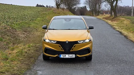 test-2026-alfa-romeo-tonale-1-5-turbo-ibrida-175-tct7-3