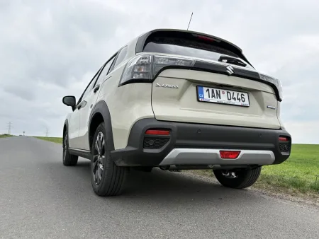 test-2026-suzuki-s-cross-1-4-boosterjet-elegance-black-edition-4x4-6at-25