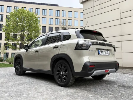 test-2026-suzuki-s-cross-1-4-boosterjet-elegance-black-edition-4x4-6at-4