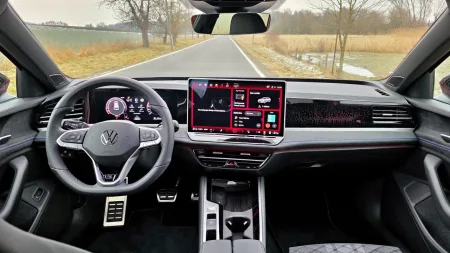 test-2026-volkswagen-passat-variant-20-tdi-143-kw-4x4-dsg-17