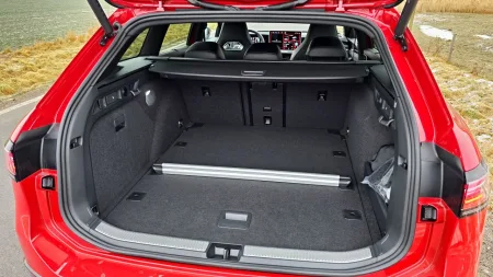 test-2026-volkswagen-passat-variant-20-tdi-143-kw-4x4-dsg-26