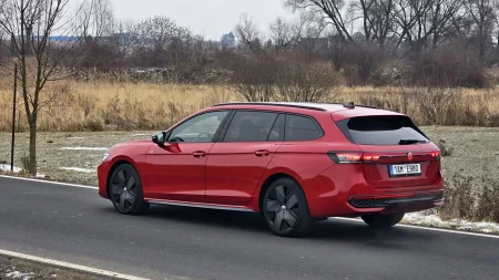 test-2026-volkswagen-passat-variant-20-tdi-143-kw-4x4-dsg-5