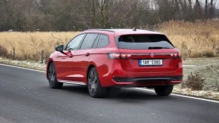 test-2026-volkswagen-passat-variant-20-tdi-143-kw-4x4-dsg-6