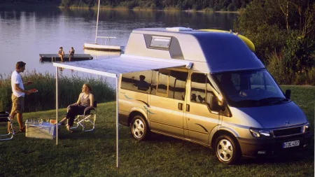 historie-ford-nugget-obytnaky-00s-2