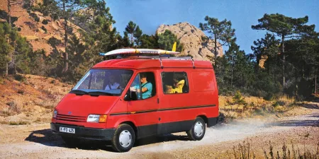 historie-ford-nugget-obytnaky-80s-04