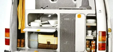 historie-ford-nugget-obytnaky-80s-08