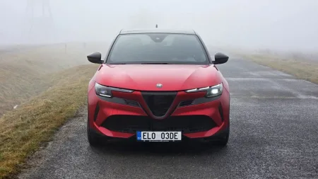 test-2026-elektromobil-alfa-romeo-junioe-elettrica-veloce-1