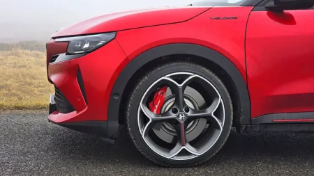 test-2026-elektromobil-alfa-romeo-junioe-elettrica-veloce-12