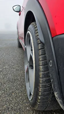 test-2026-elektromobil-alfa-romeo-junioe-elettrica-veloce-16