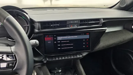 test-2026-elektromobil-alfa-romeo-junioe-elettrica-veloce-23