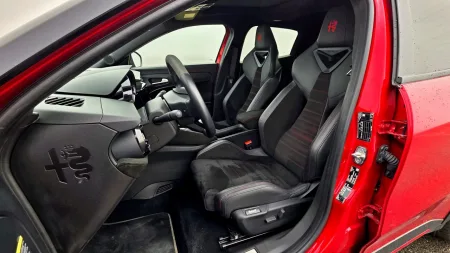 test-2026-elektromobil-alfa-romeo-junioe-elettrica-veloce-29