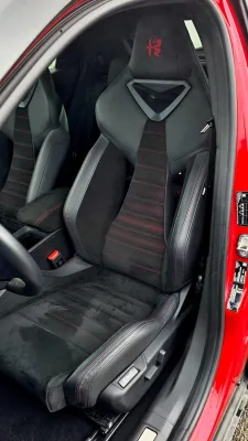 test-2026-elektromobil-alfa-romeo-junioe-elettrica-veloce-30