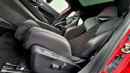 test-2026-elektromobil-alfa-romeo-junioe-elettrica-veloce-31