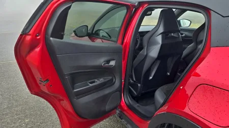 test-2026-elektromobil-alfa-romeo-junioe-elettrica-veloce-32