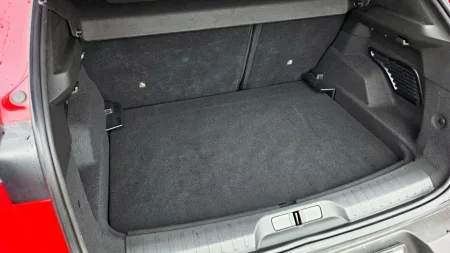 test-2026-elektromobil-alfa-romeo-junioe-elettrica-veloce-37