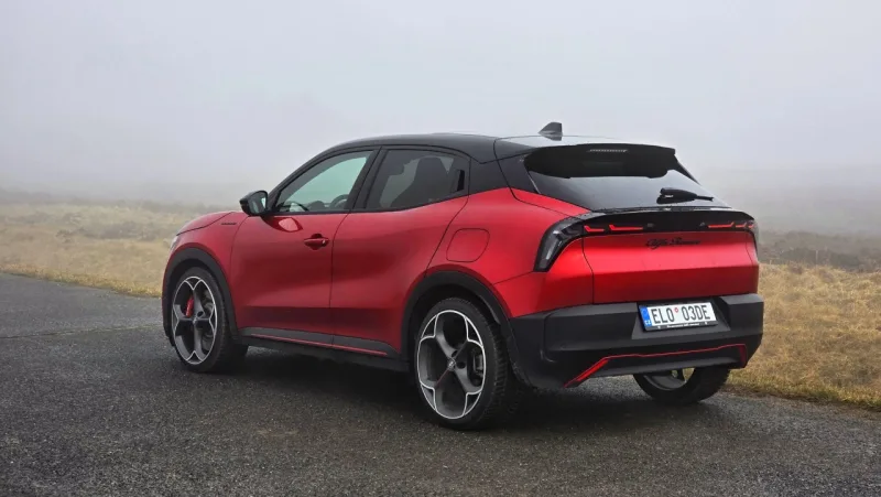 test-2026-elektromobil-alfa-romeo-junioe-elettrica-veloce-4