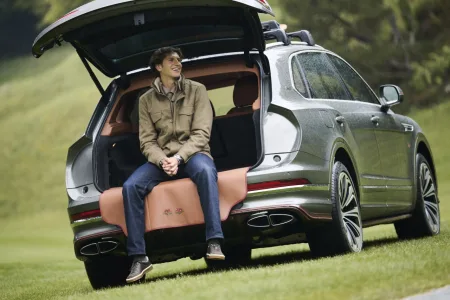 2026-bentley-bentayga-ewb-chalet-edition-13