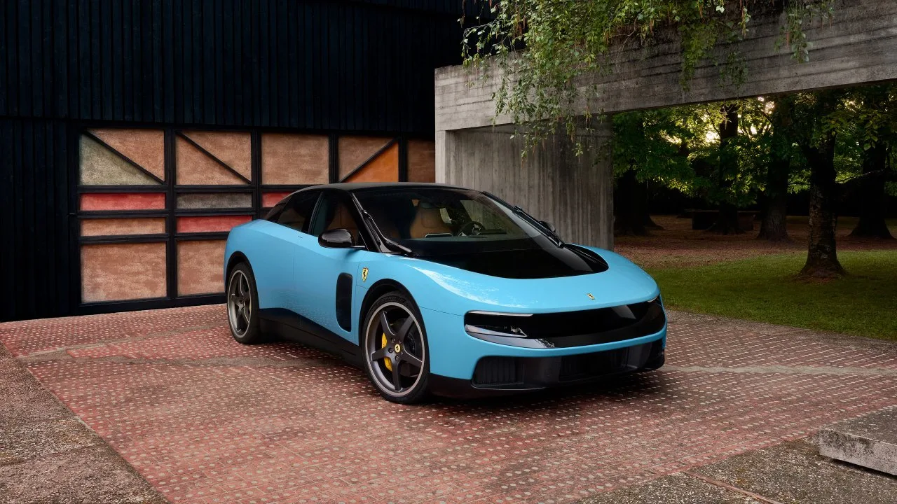2026-ferrari-luce-elektromobil-1