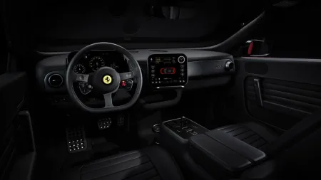 2026-ferrari-luce-elektromobil-18