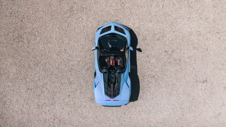 2026-lamborghini-fenomeno-roadster-03
