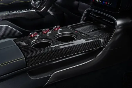 2026-mercedes-amg-gt-ctyrdverove-kupe-nova-generace-13