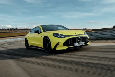 2026-mercedes-amg-gt-ctyrdverove-kupe-nova-generace-17