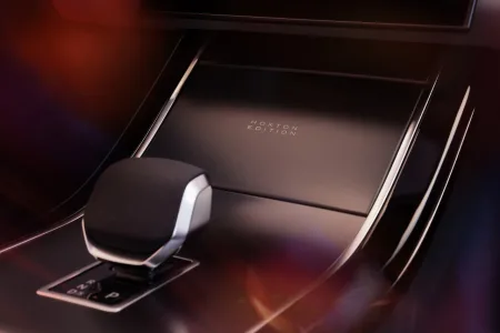 2026-range-rover-evoque-hoxton-edition-10