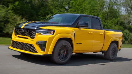 2026-ram-rumble-bee-srt-pick-up-18