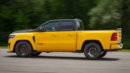 2026-ram-rumble-bee-srt-pick-up-19