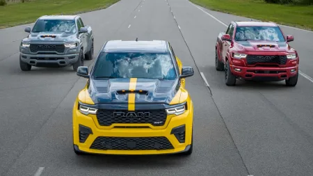 2026-ram-rumble-bee-srt-pick-up-24