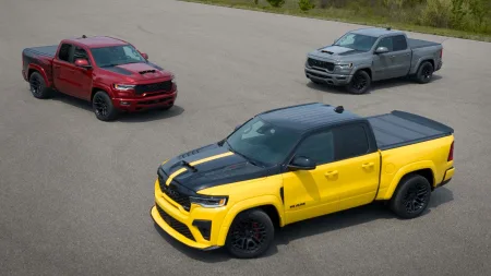 2026-ram-rumble-bee-srt-pick-up-25
