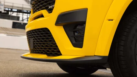 2026-ram-rumble-bee-srt-pick-up-8