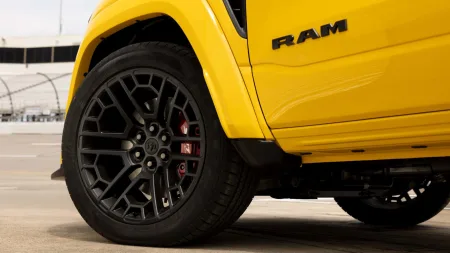 2026-ram-rumble-bee-srt-pick-up-9