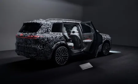 2027-audi-q9-teaser-1
